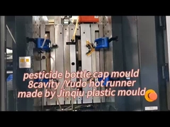 8cavity ইনজেকশন মোল্ডিং কোল্ড রানার 70mm Plastic Bottle Mold For 50L Jerrycan